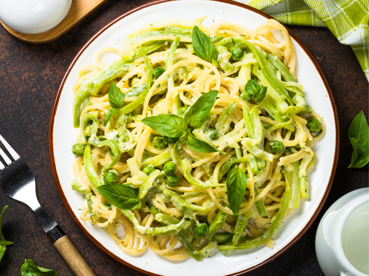 Zucchini spaghetti with creamy chicken 300 G